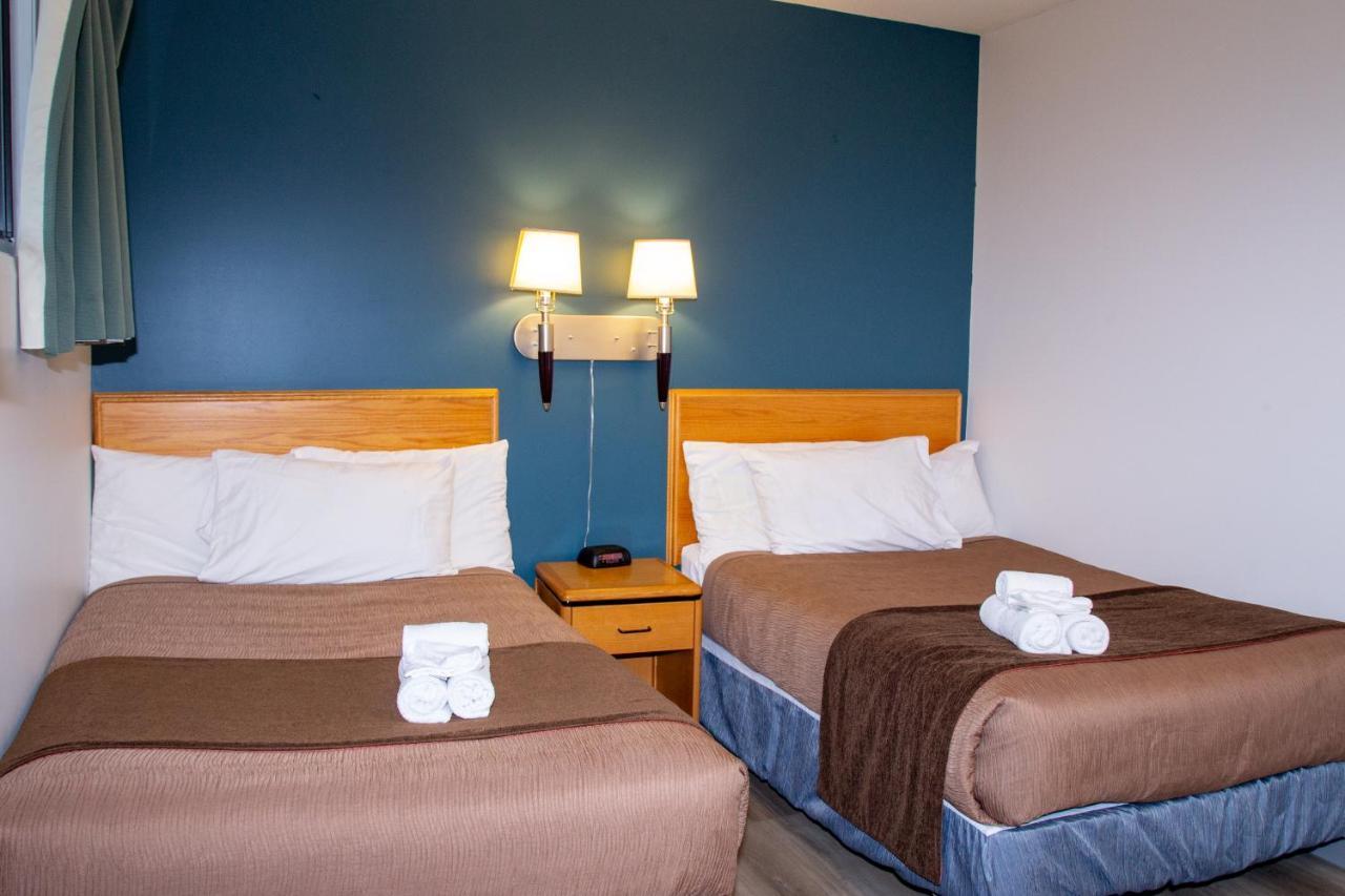 Spanish Villa Resort Penticton Buitenkant foto